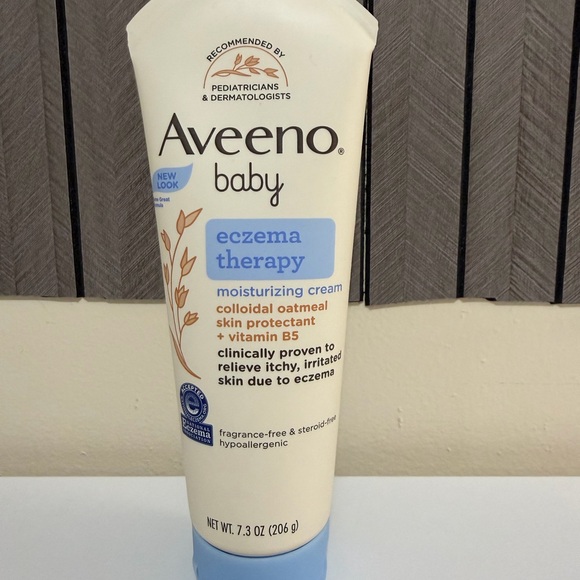 Aveeno Baby Skincare Set - Picture 5 of 5